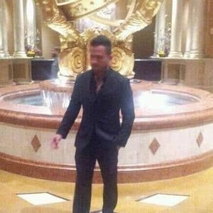 Meet your Posher, Vee